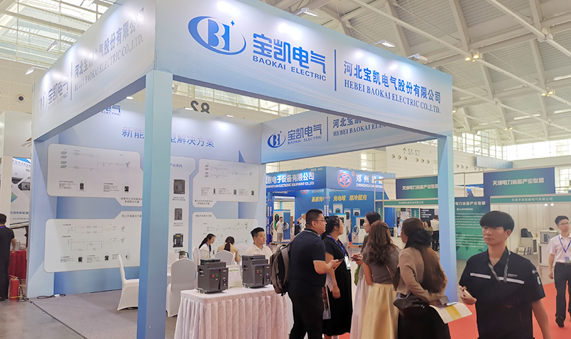 暴击行业天花板！jinnianhui今年会电气硬核技术亮相天津清洁能源展，引央视记者及能源产业巨头现场“挖宝”